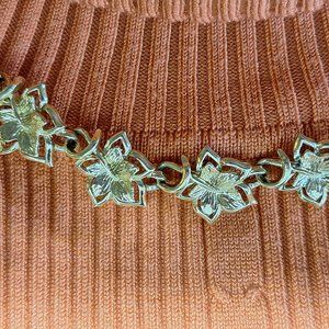 Vintage Coro Gold Tone Leaf Necklace/Choker (Perfect for Fall)